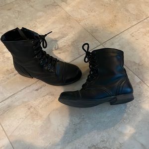 Steve Madden JTroopa  Boot Size 13